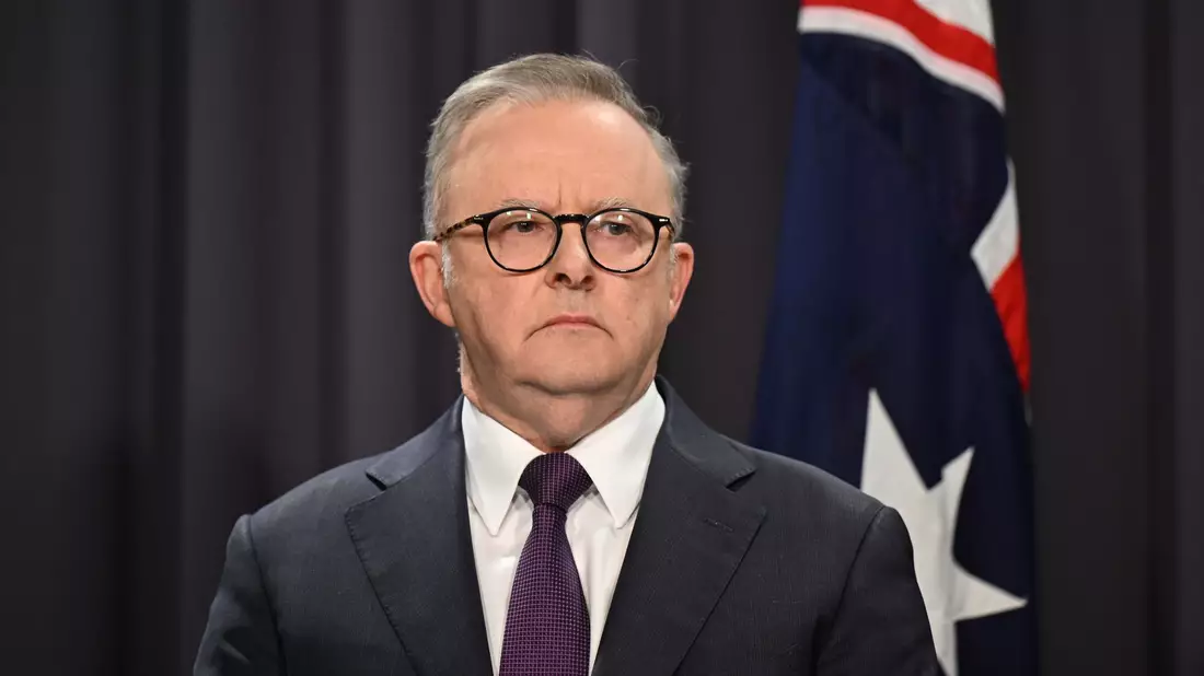 Die genaue Altersgrenze, die sich der australische Premierminister Anthony Albanese wünscht, steht noch nicht fest. (Archivbild) - Bild: Lukas Coch/AAP/dpa