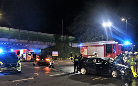 POL-VIE: Nach Abbiegeunfall wird Kreuzung teilweise gesperrt - Foto: presseportal.de