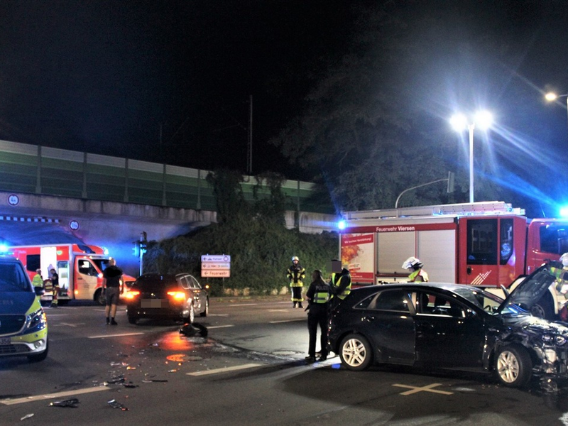 POL-VIE: Nach Abbiegeunfall wird Kreuzung teilweise gesperrt - Foto: presseportal.de