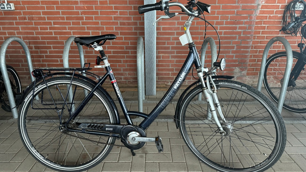 POL-VER: +Arbeitsunfall bei Arbeiten in Grundschule++Eigentümer von Fahrrad gesucht++Falscher Mitarbeiter erbeutet Bargeld+ - Foto: presseportal.de