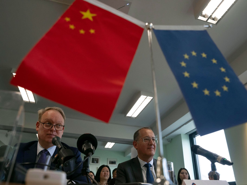 Die EU-Handelskammer in China fordert von Peking, Reformen tatsächlich umzusetzen statt diese nur zuzusagen. (Archivbild) - Foto: Ng Han Guan/AP/dpa