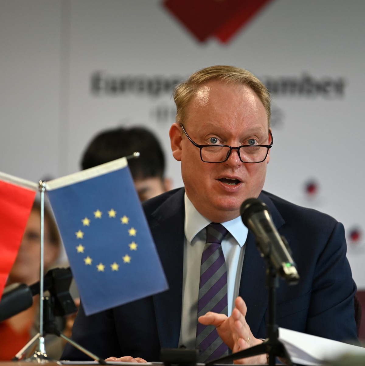 Die EU-Handelskammer fordert China auf, jetzt zu handeln, damit das Land für ausländische Firmen attraktiv bleibt.  - Foto: Johannes Neudecker/dpa