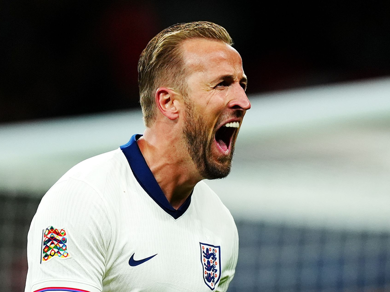 Harry Kane bejubelt eines seiner zwei Tore im 100. Länderspiel. - Foto: Mike Egerton/PA Wire/dpa