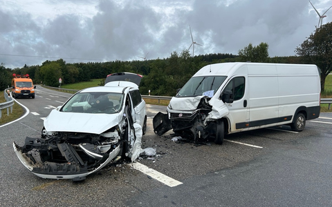 POL-PDTR: Folgenschwerer Verkehrsunfall auf der L150 - Foto: presseportal.de