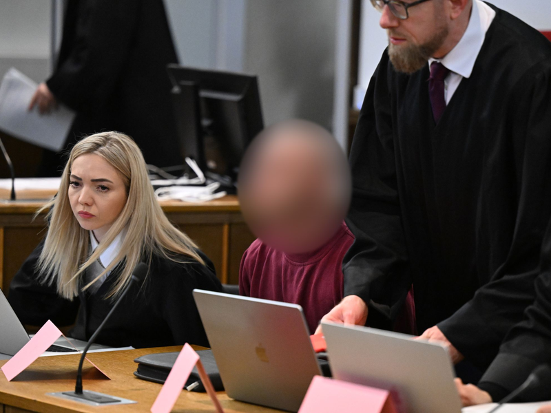 Ein selbst ernannter Lebensberater aus Walldürn wurde vom Landgericht Mosbach wegen Geiselnahme und Vergewaltigung verurteilt - nun gibt es Revisionen. (Archivbild) - Foto: Bernd Weißbrod/dpa