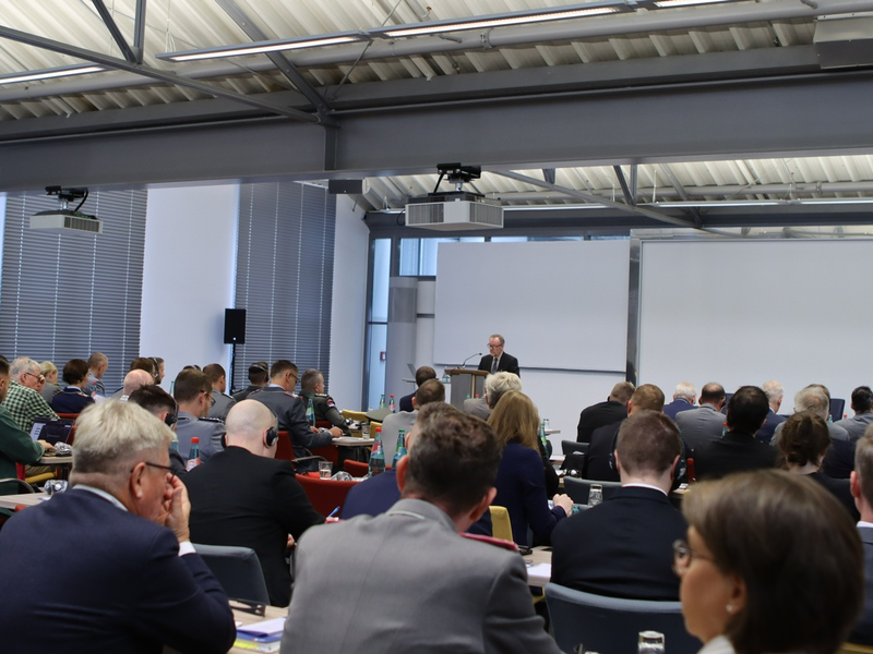 Streitkräfte zwischen den Weltkriegen: Eröffnung der 63. Internationalen Tagung für Militärgeschichte - Foto: presseportal.de