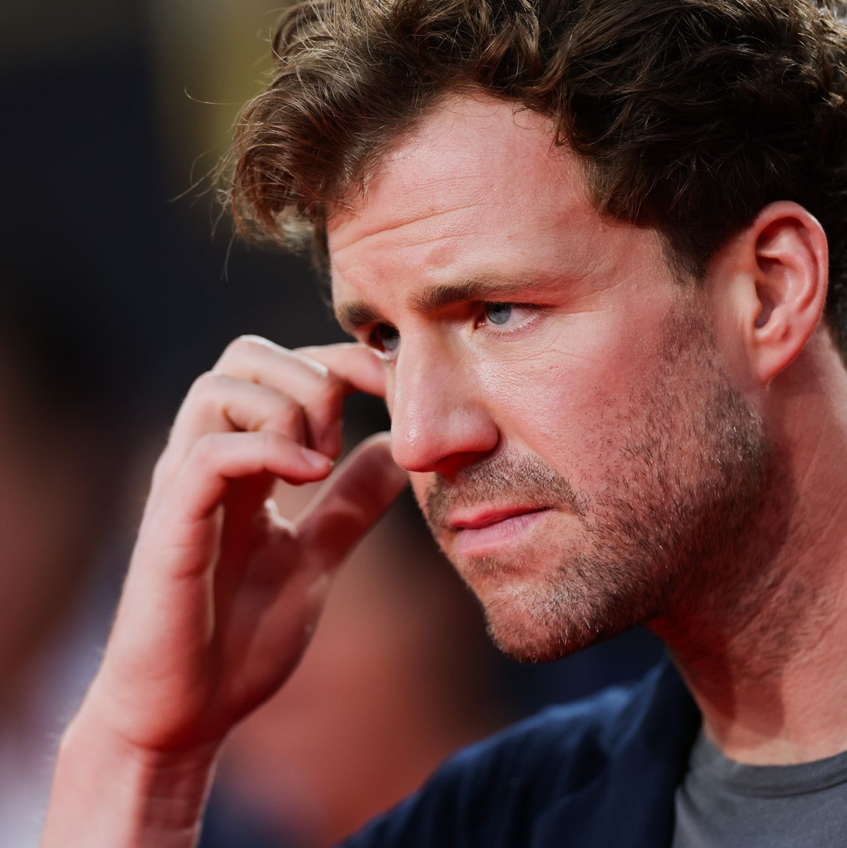 Die Hosts des Podcasts «Die Deutschen» stellen sich hinter den in der Kritik stehenden Luke Mockridge. (Archivbild) - Foto: Rolf Vennenbernd/dpa