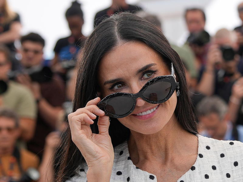 In «The Substance» spielt Demi Moore eine Frau, deren Ruhm verblasst ist. (Archivfoto)  - Foto: Andreea Alexandru/Invision/AP/dpa