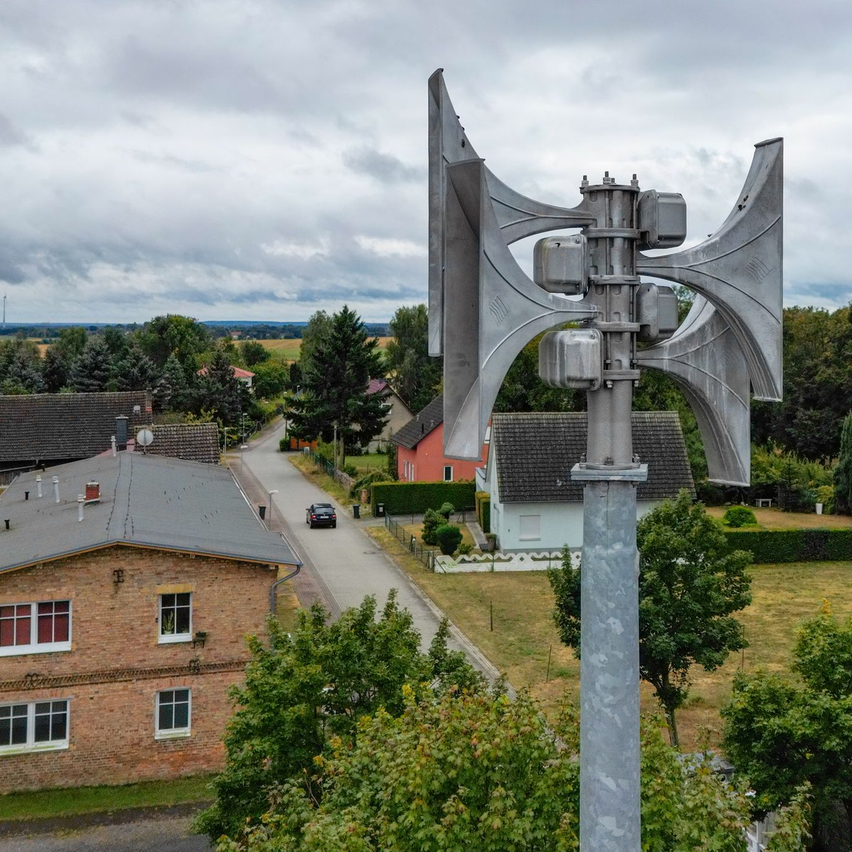 Sirenen hielten viele Politiker nach dem Ende des Kalten Krieges für überflüssig. Heute sieht man das anders, wegen des russischen Angriffskriegs in der Ukraine, aber auch wegen der Erfahrungen während der verheerenden Flut im Ahrtal. (Symbolbild) - Foto: Patrick Pleul/dpa