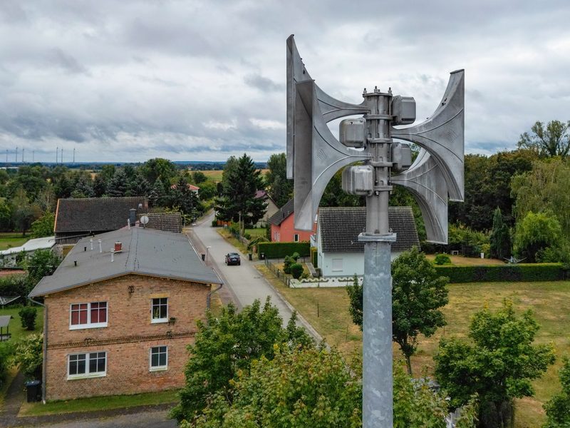 Vielerorts wurden in den vergangenen Jahren Sirenen aufgebaut beziehungsweise alte Sirenen ertüchtigt. (Archivbild) - Foto: Patrick Pleul/dpa