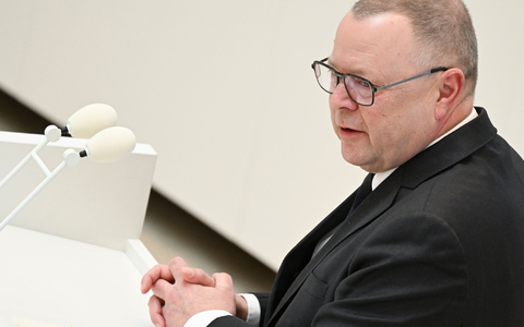 Der Innenminister greift nun gegen das Islamische Zentrum durch. (Archivbild) - Foto: Jens Kalaene/dpa Der Innenminister greift nun gegen das Islamische Zentrum durch. (Archivbild) - Foto: Jens Kalaene/dpa