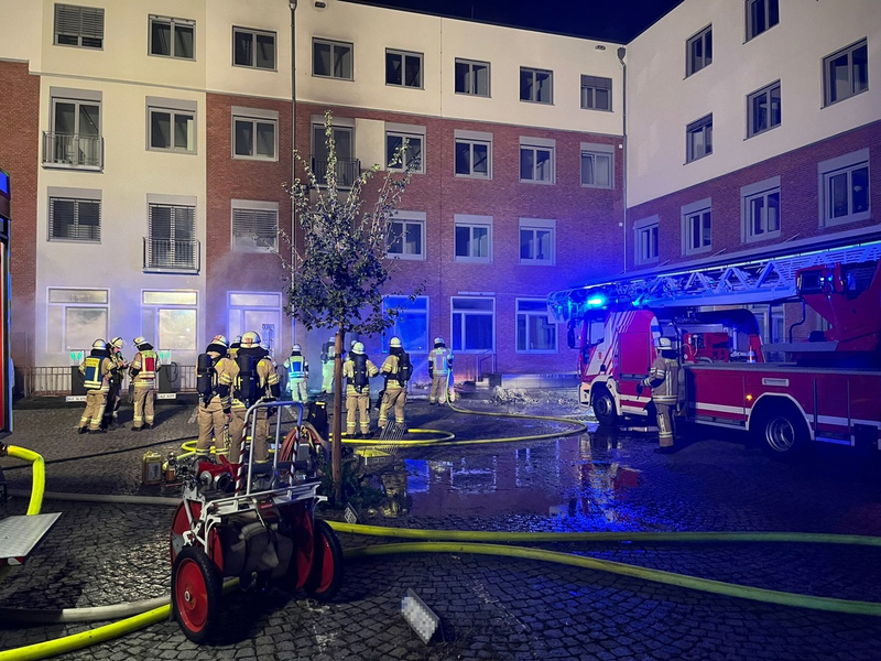 FW-KLE: Brand am Postgebäude - Foto: presseportal.de