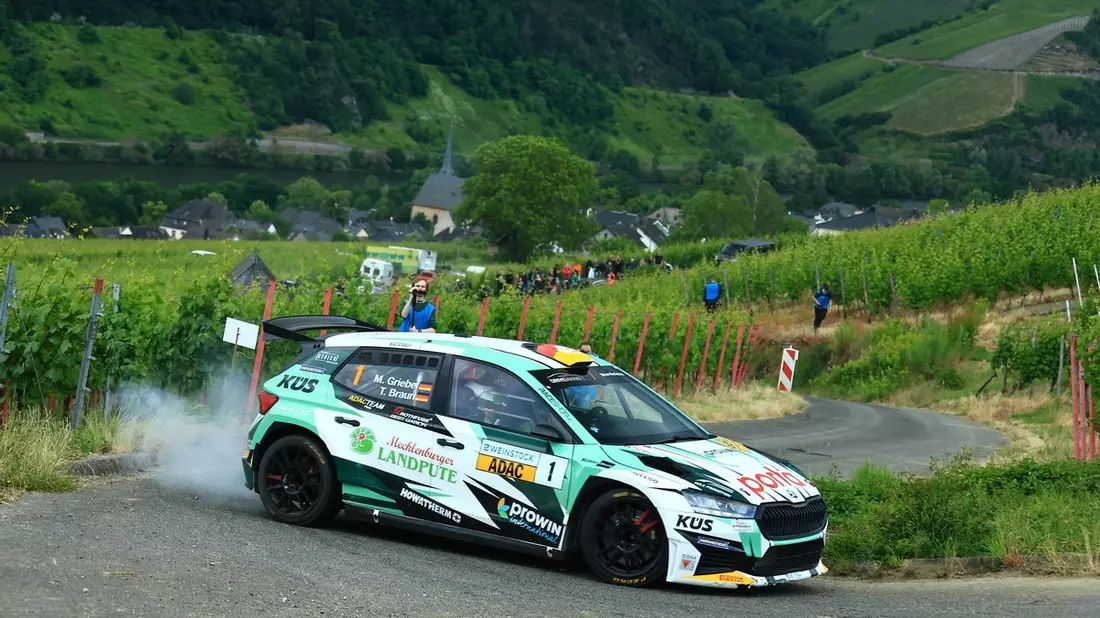 Škoda dominiert DRM 2024: Sieben Siege in sieben Rallyes, dazu Platz eins bis drei in der Meisterschaft - Bild: presseportal.de