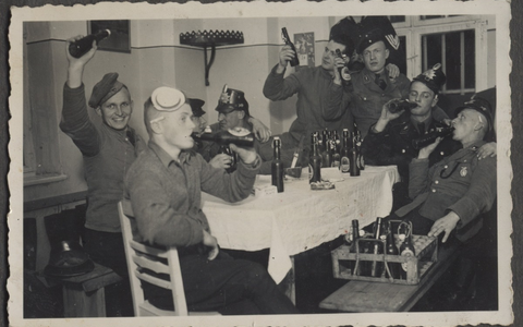 Exklusive Enthüllungen: ARD-Doku Das vergessene Fotoalbum der SS deckt unbekannte Strukturen des SS-Systems auf - am 16. September, 23:35 Uhr im Ersten und jederzeit in der ARD Mediathek - Foto: presseportal.de