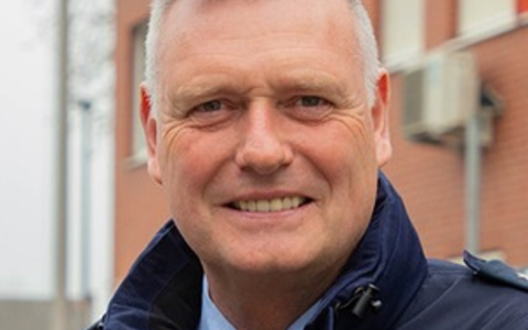 POL-UN: Kamen - Bürgersprechstunde des Bezirksdienstes mit Polizeihauptkommissar Frank Ellerkmann - Foto: presseportal.de POL-UN: Kamen - Bürgersprechstunde des Bezirksdienstes mit Polizeihauptkommissar Frank Ellerkmann - Foto: presseportal.de