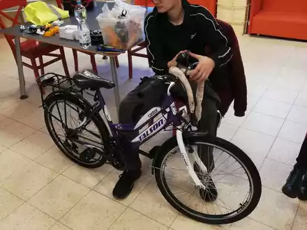 POL-STD: Unangekündigte Fahrradkontrolle an Buxtehuder Grundschule - fast 50 % der Räder mit Mängeln - Foto: presseportal.de