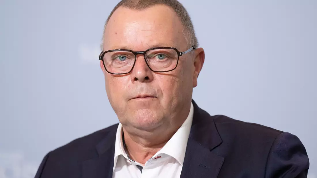 Brandenburg habe seit vielen Monaten an der Verbotsverfügung gearbeitet, sagt Stübgen. (Archivbild) - Bild: Sebastian Kahnert/dpa