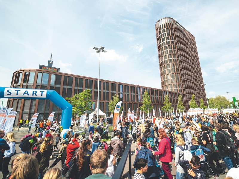 Wir schlagen unseren eigenen Weltrekord! / Der 2. walk4help als Mega-Event in Braunschweig - Foto: presseportal.de