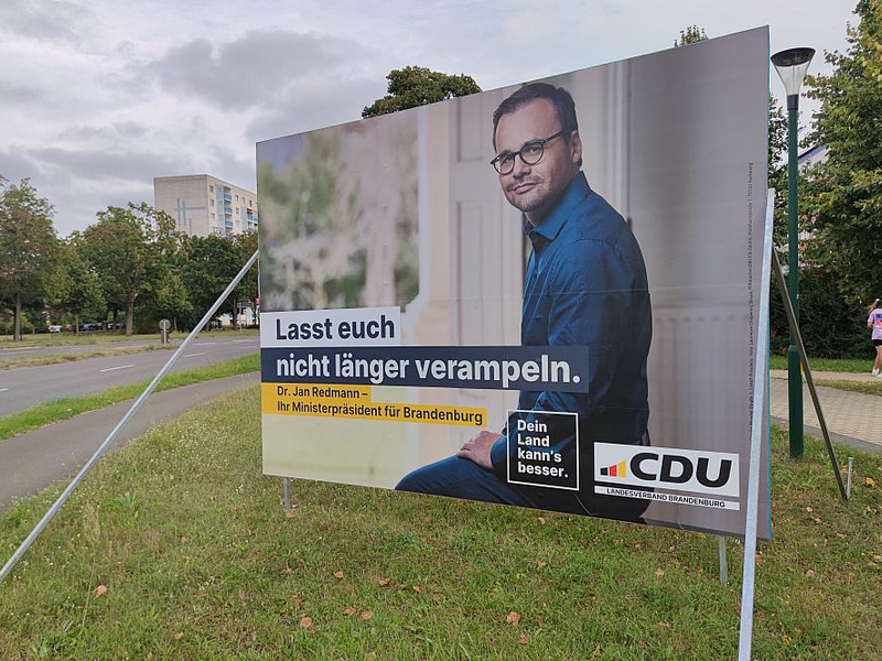 CDU-Wahlplakat mit Jan Redmann zur Landtagswahl in Brandenburg (Archiv) - Foto: über dts Nachrichtenagentur