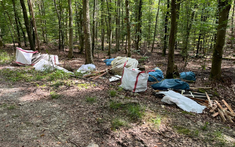 POL-LB: Marbach am Neckar / Aspach: Illegale Müllentsorgung - Polizei sucht Zeugen - Foto: presseportal.de