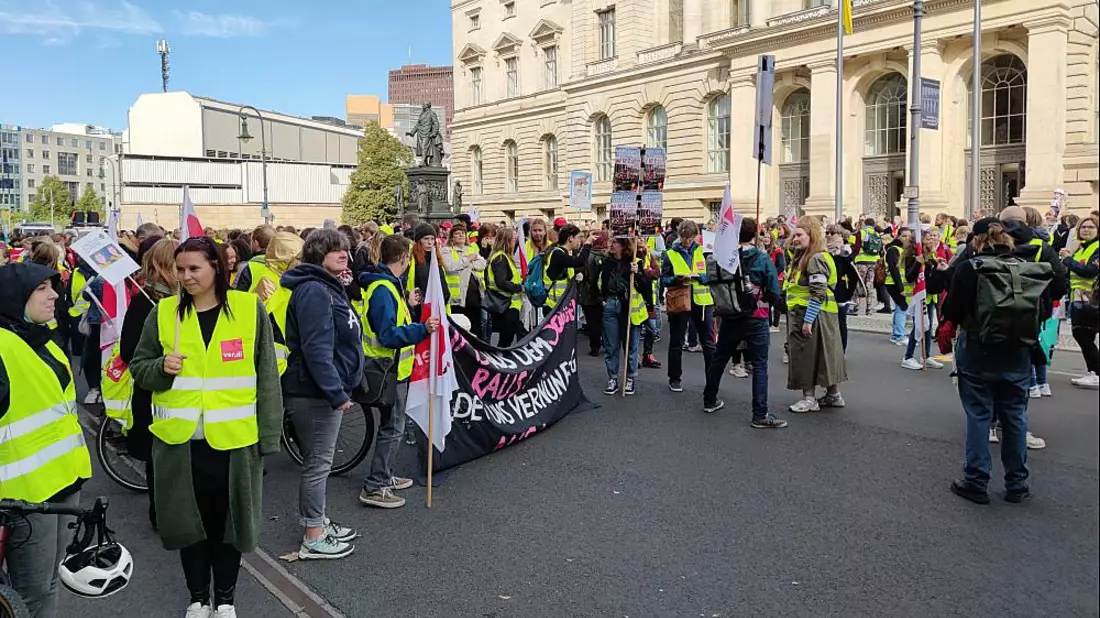 Demo von Kita-Erzieherinnen am 12.09.2024 - Bild: über dts Nachrichtenagentur