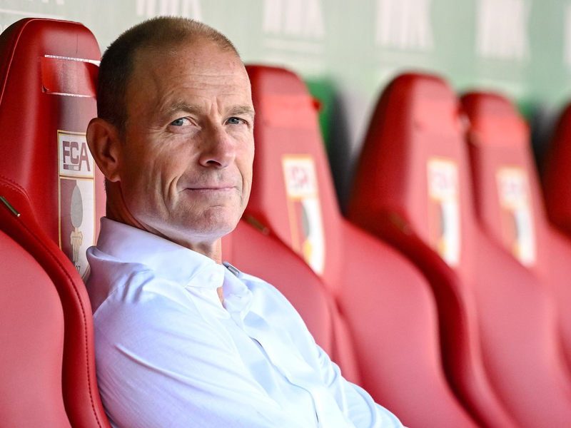 Jess Thorup unterschreibt bis 2026 beim FC Augsburg. - Foto: Harry Langer/dpa