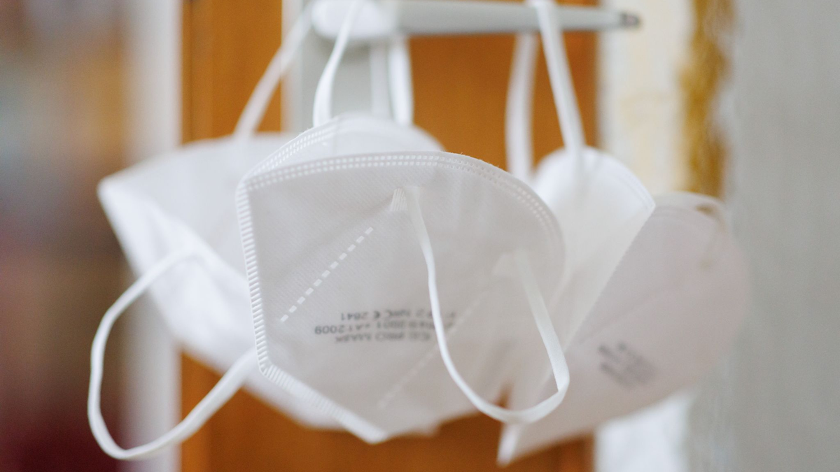 Die Angeklagte war positiv auf Covid-19 getestet worden. (Foto: Archiv) - Foto: Daniel Karmann/dpa