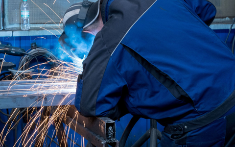 Die Kurzarbeit in der deutschen Industrie nimmt zu. - Foto: Jens Büttner/dpa-Zentralbild/dpa
