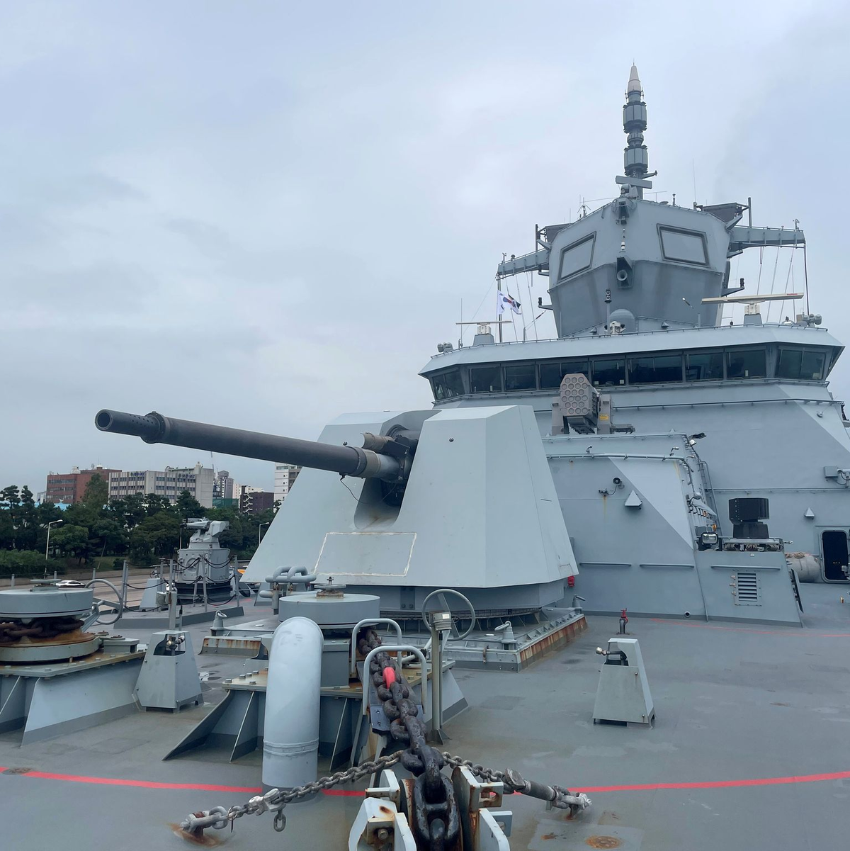 Die «Baden-Württemberg» ist als erstes Kriegsschiff seit mehr als 20 Jahren wieder in der Taiwanstraße unterwegs. (Archivbild)  - Foto: Fabian Kretschmer/dpa