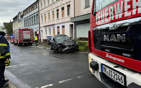 FW-MK: Zwei Verkehrsunfälle im Stadtgebiet beschäftigen Berufs- und Freiwillige Feuerwehr - Foto: presseportal.de