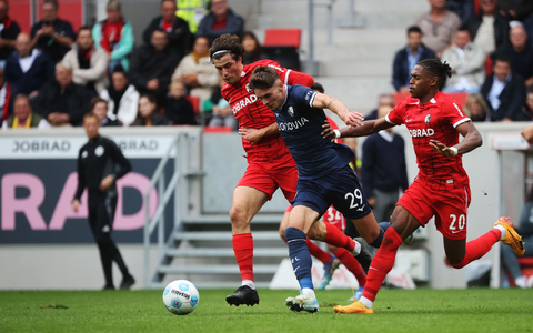 In dieser Szene ist Drewes gegen Adamu machtlos. - Foto: Philipp von Ditfurth/dpa