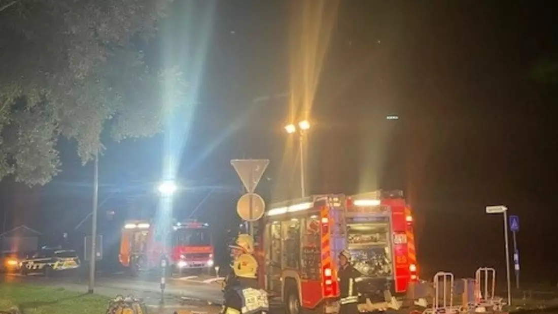 FW Dinslaken: Schwerer Verkehrsunfall in Eppinghoven - Bild: presseportal.de