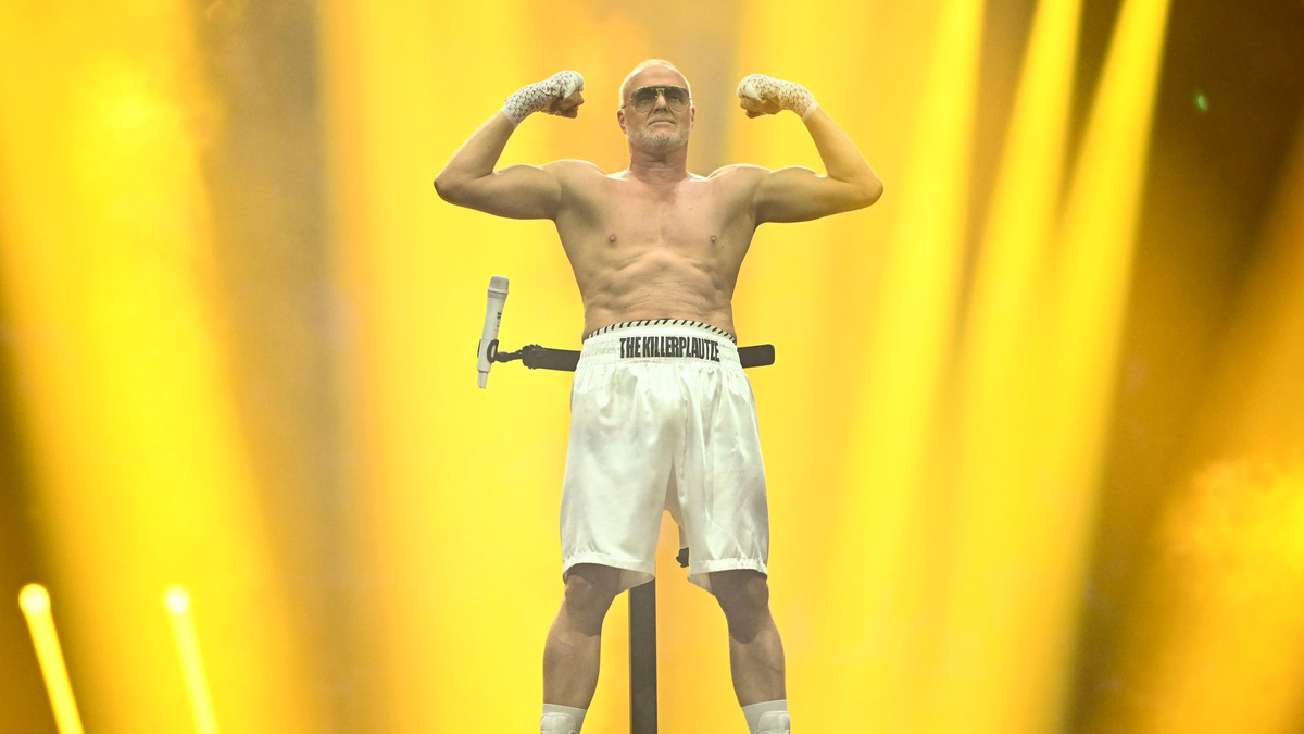 Regina Halmich schenkte Raab nichts. - Foto: Willi Weber/RTL/dpa