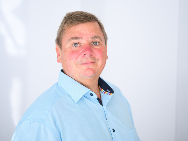 Das Zugpersonal ist am Limit, kritisiert EVG-Landeschef Rathsmann. (Archivbild) - Foto: Julian Stratenschulte/dpa