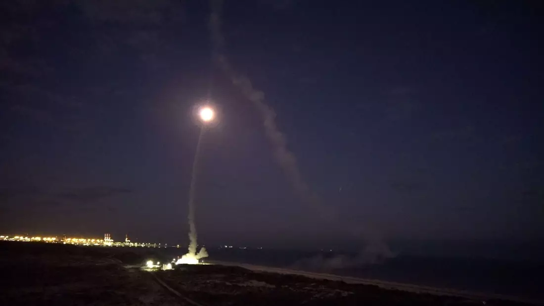 Israel nutzt unter anderem das Raketenabwehrsystem Arrow 3, um sich vor Angriffen zu schützen. - Bild: -/israelisches Verteidigungsministerium/dpa