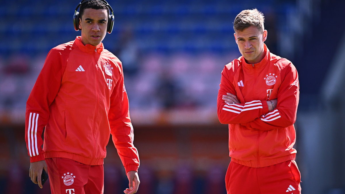Joshua Kimmich (r) und Jamal Musiala sollen auch in der Zukunft die Gesichter des FC Bayern sein. - Foto: Tom Weller/dpa