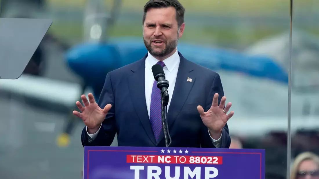 J.D. Vance ist Trumps Vizekandidat bei der Präsidentenwahl am 5. November. (Archivbild) - Bild: Chuck Burton/AP/dpa