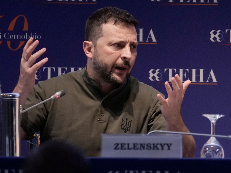 Selenskyj: Die Ukraine braucht mehr Waffen. (Archivbild) - Foto: Luca Bruno/AP/dpa