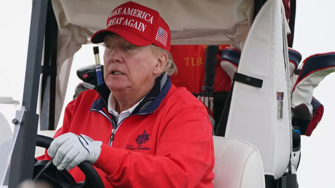 Trump ist leidenschaftlicher Golfer. (Archivbild) - Bild: Andrew Milligan/PA Wire/dpa