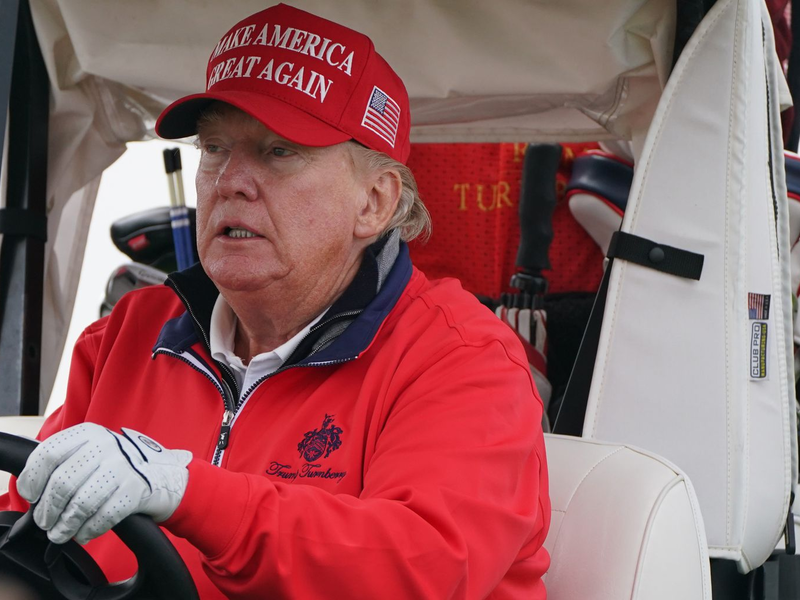 Trump ist leidenschaftlicher Golfer. (Archivbild) - Foto: Andrew Milligan/PA Wire/dpa