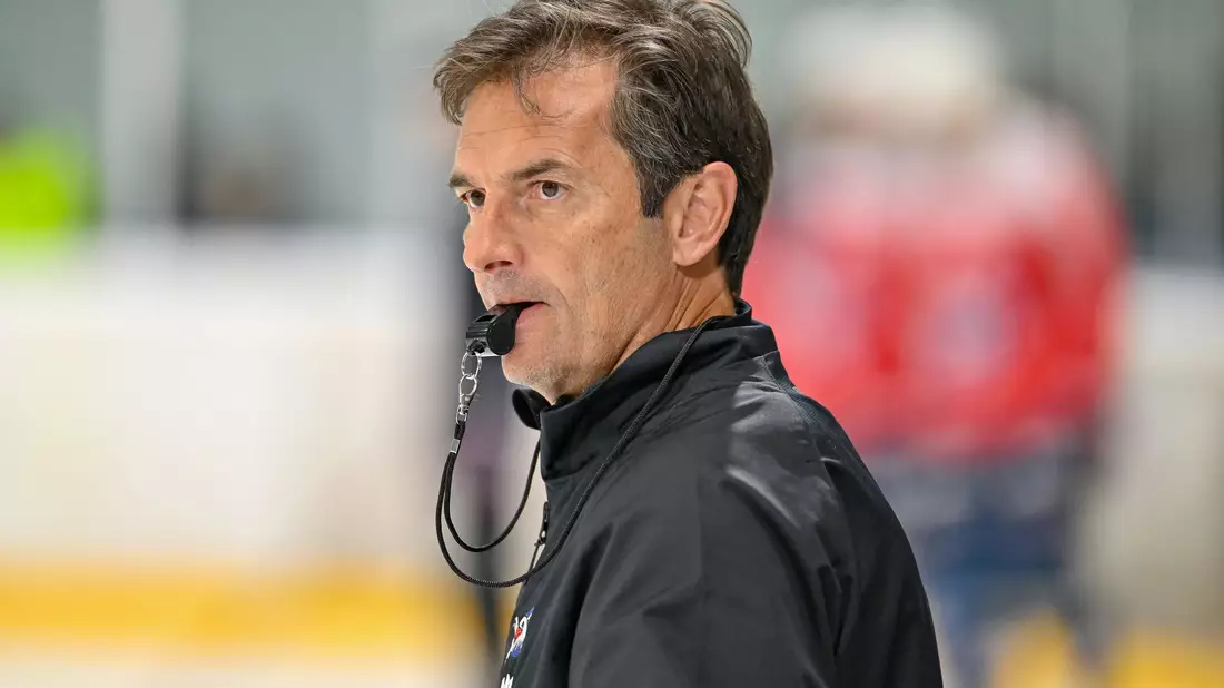 Bei den Adler Mannheim hört nun alles auf Dallas Eakins als Trainer und Sportdirektor. - Bild: Daniel Bamberger/Bildjäger/dpa