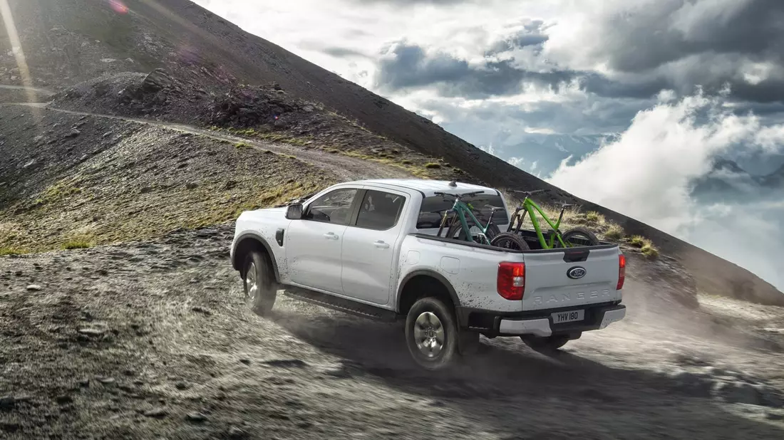 Ford Pro revolutioniert mit Weltpremiere des Ranger PHEV die Kundenerfahrung im europäischen Pick-up-Segment - Bild: presseportal.de