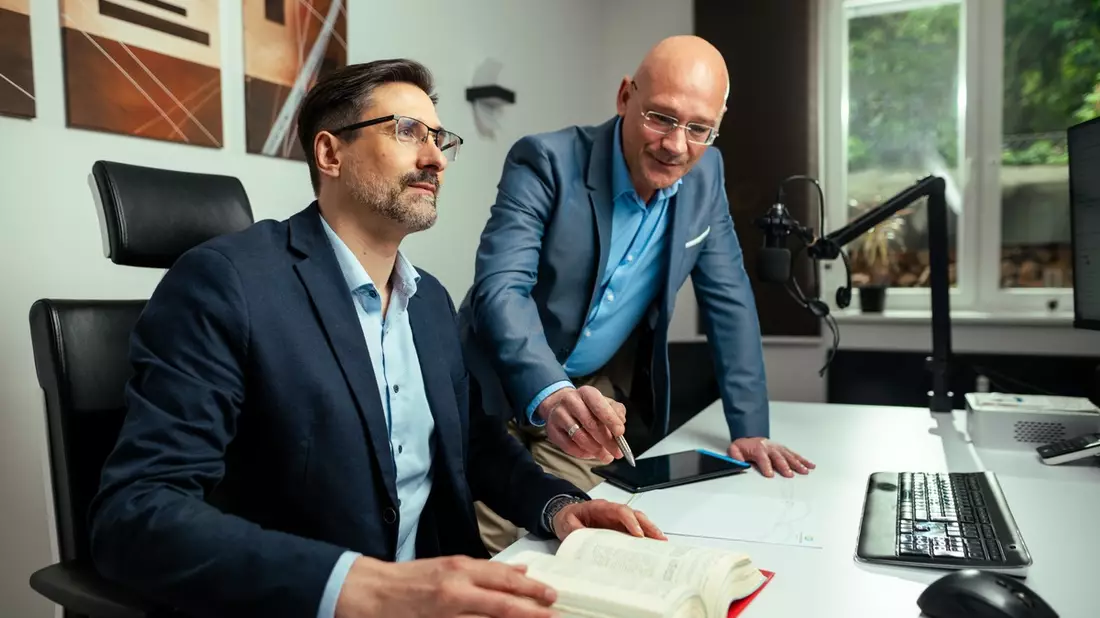 SB Steuerberater Kanzlei: Wie sie als moderne Steuerberater voranschreiten - Bild: presseportal.de