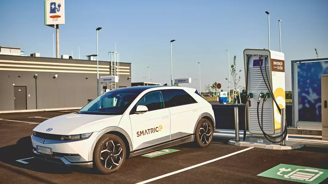 Enabler für E-Mobilität: SMATRICS sieht Potenzial für Tankstellen - Bild: presseportal.de