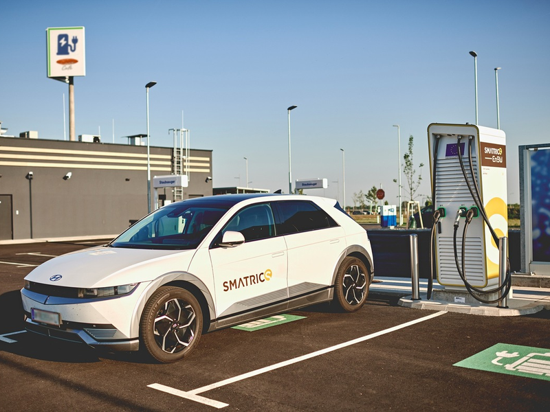 Enabler für E-Mobilität: SMATRICS sieht Potenzial für Tankstellen - Foto: presseportal.de