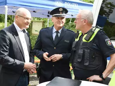 POL-ST: Lienen, Bilanz: Motorradkontrollen an der Holperdorper Straße - Foto: presseportal.de