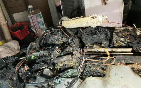 POL-SO: Lippstadt-Overhagen - Akkus explodiert - Foto: presseportal.de