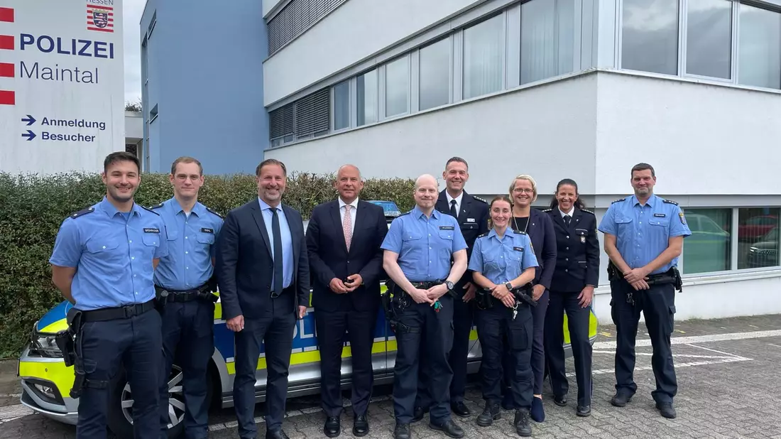 POL-OF: Roman Poseck besucht Polizeistation in Maintal - Bild: presseportal.de