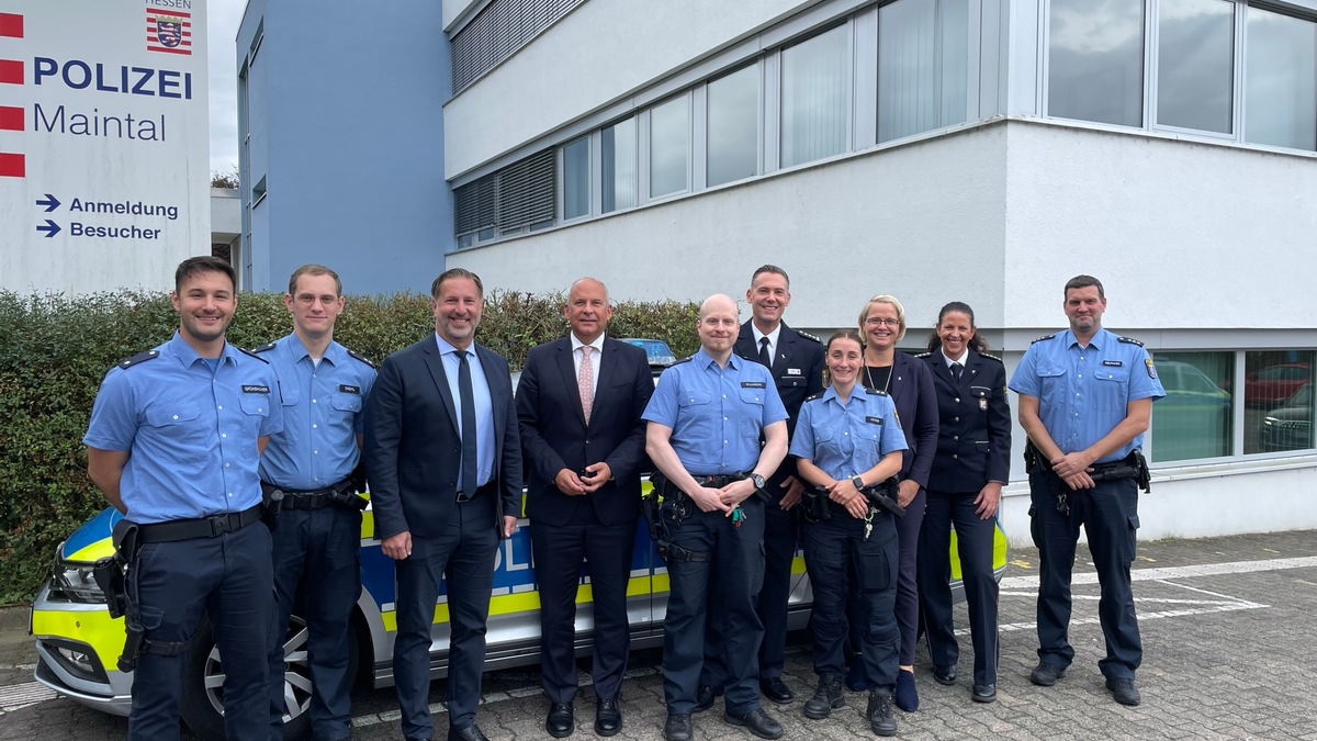 POL-OF: Roman Poseck besucht Polizeistation in Maintal - Foto: presseportal.de