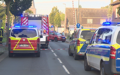 14-Jährige von Zug erfasst und getötet - Foto: Guido Schulmann/TV-Niederrhein.de/dpa